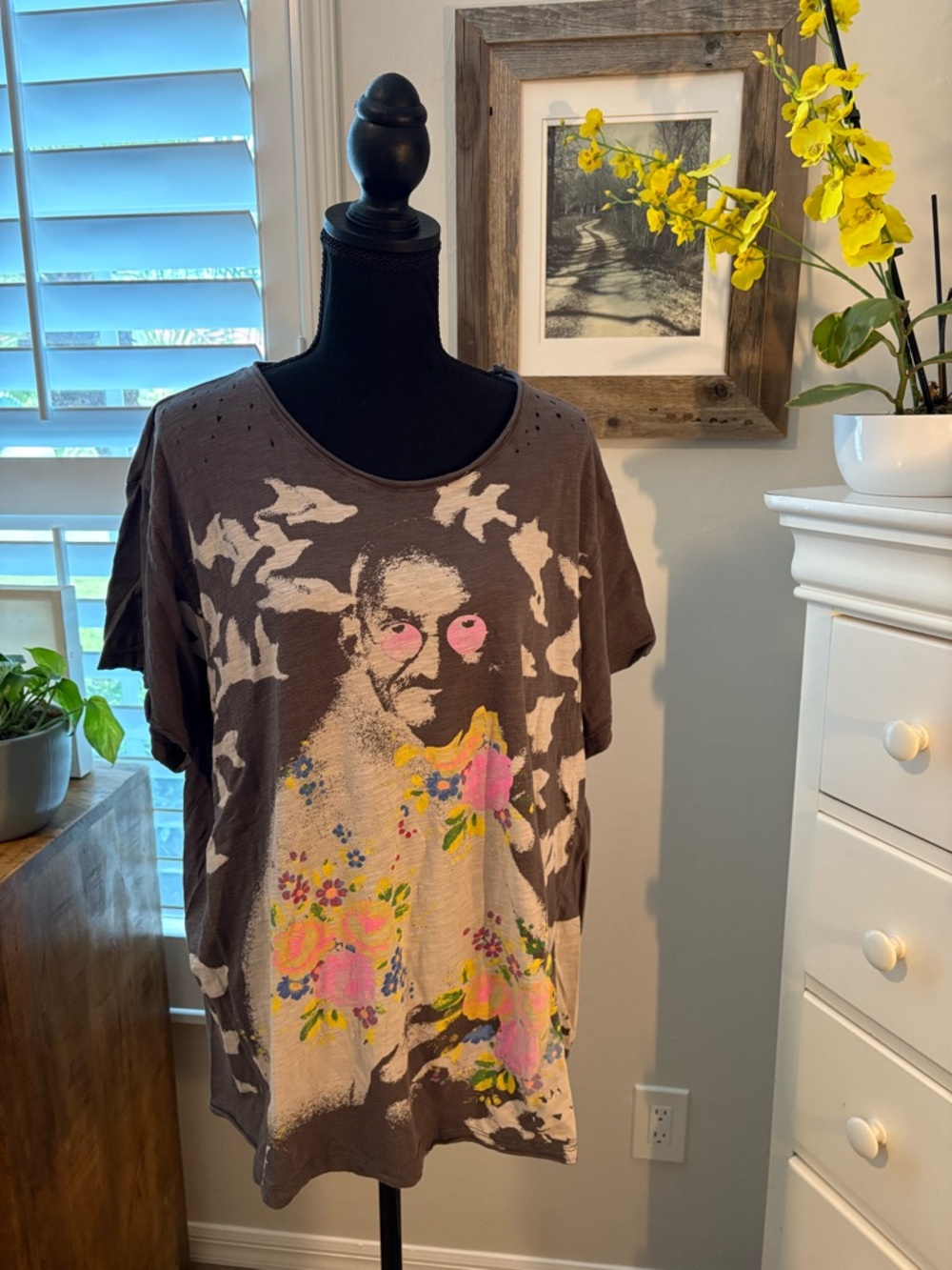 Magnolia Pearl NWT Become Your Destiny Tee in Midnight, OSFM